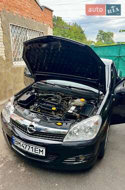 Купе Opel Astra GTC 2007 в 
