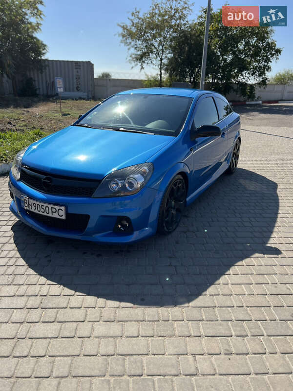 Хэтчбек Opel Astra GTC 2006 в Одессе