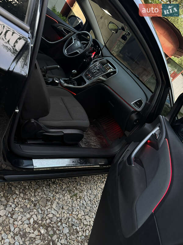 Хэтчбек Opel Astra GTC 2013 в Коломые фото 6 Хэтчбек Opel Astra GTC 2013 в Коломые