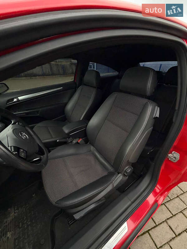 Хэтчбек Opel Astra GTC 2007 в Тернополе фото 6 Хэтчбек Opel Astra GTC 2007 в Тернополе