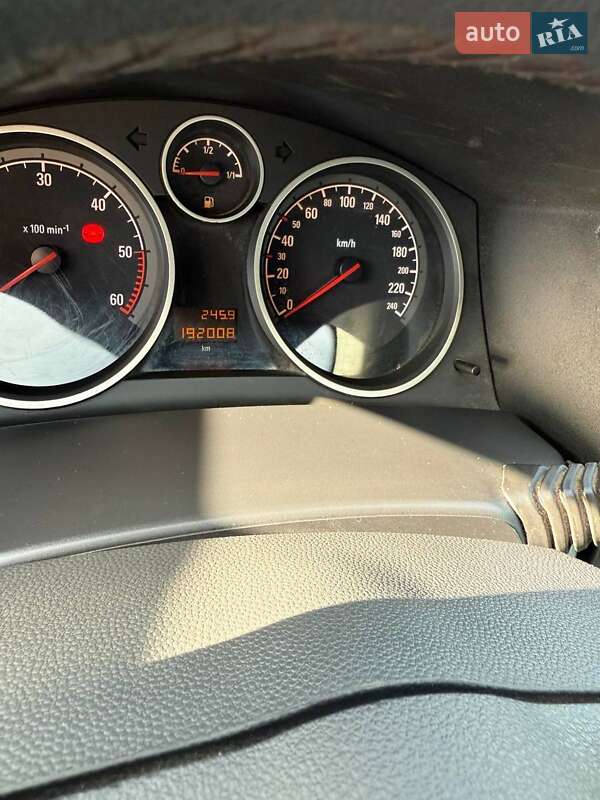 Хетчбек Opel Astra GTC 2006 в Кривому Розі фото 7 Хетчбек Opel Astra GTC 2006 в Кривому Розі