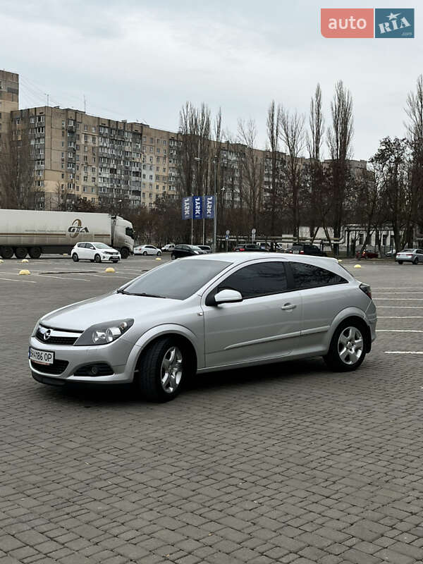 Opel Astra GTC 2008