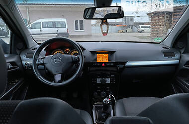 Универсал Opel Astra H 2010 в Рогатине