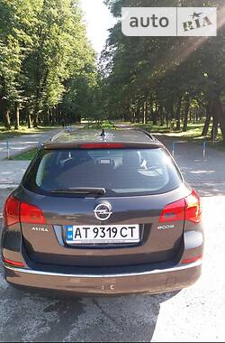Унiверсал Opel Astra J 2015 в Коломиї