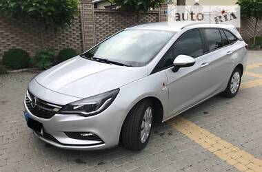 Универсал Opel Astra K 2017 в Тульчине