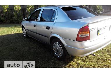 Седан Opel Astra 2005 в 