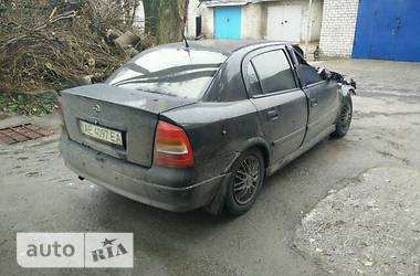 Седан Opel Astra 2006 в 