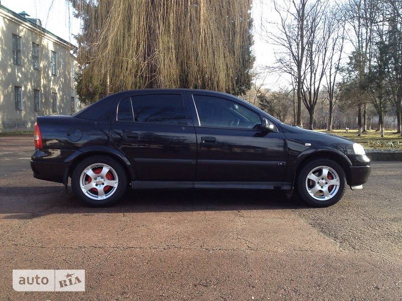 Седан Opel Astra 2006 в Калуше