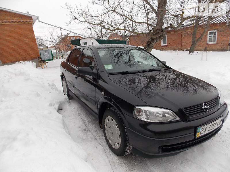 Седан Opel Astra 2008 в Хмельницком