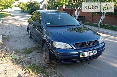 Седан Opel Astra 2005 в Николаеве