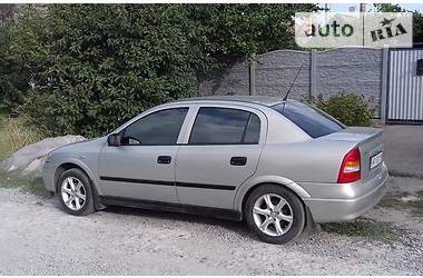 Седан Opel Astra 2005 в Запорожье