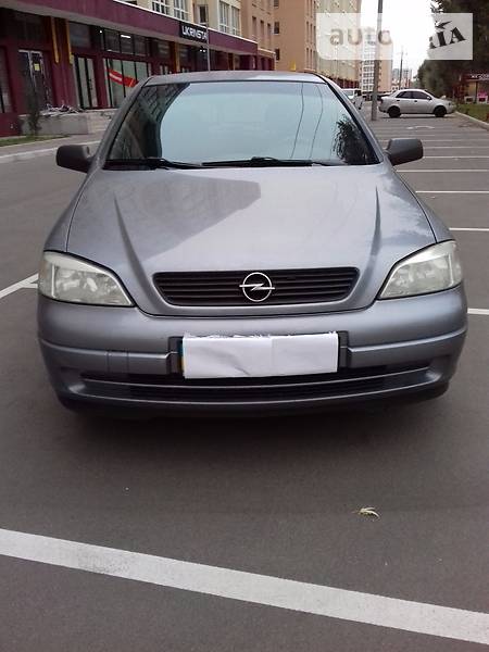Седан Opel Astra 2006 в Києві