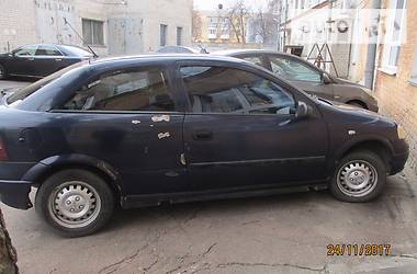 Хэтчбек Opel Astra 2000 в Чернигове