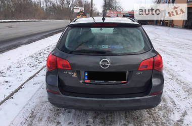 Универсал Opel Astra 2011 в Луцке