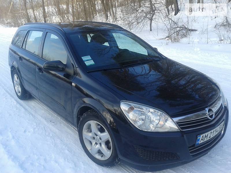Универсал Opel Astra 2008 в Житомире