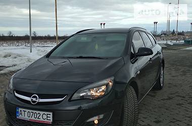 Універсал Opel Astra 2014 в Надвірній