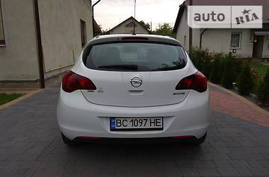 Хэтчбек Opel Astra 2010 в Стрые