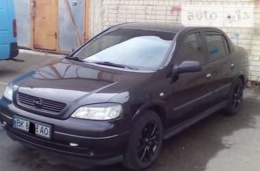 Седан Opel Astra 2008 в Ровно