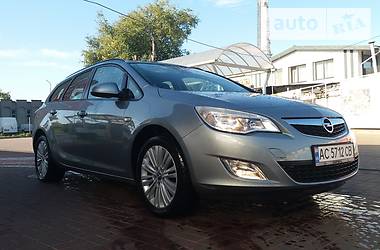  Opel Astra 2011 в Луцке