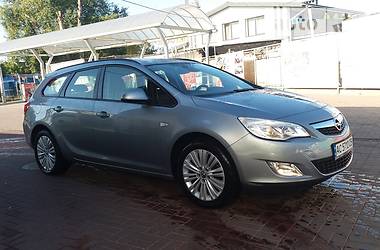  Opel Astra 2011 в Луцке