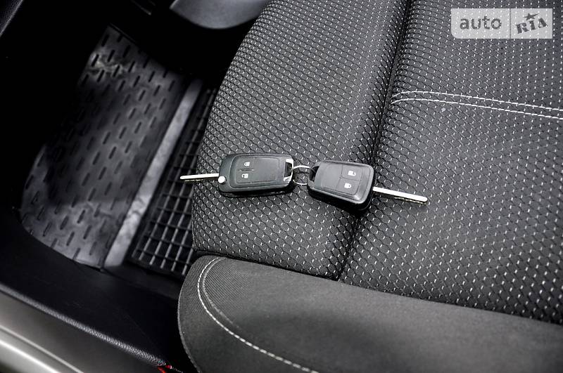 Універсал Opel Astra 2011 в Львові фото 2 Універсал Opel Astra 2011 в Львові