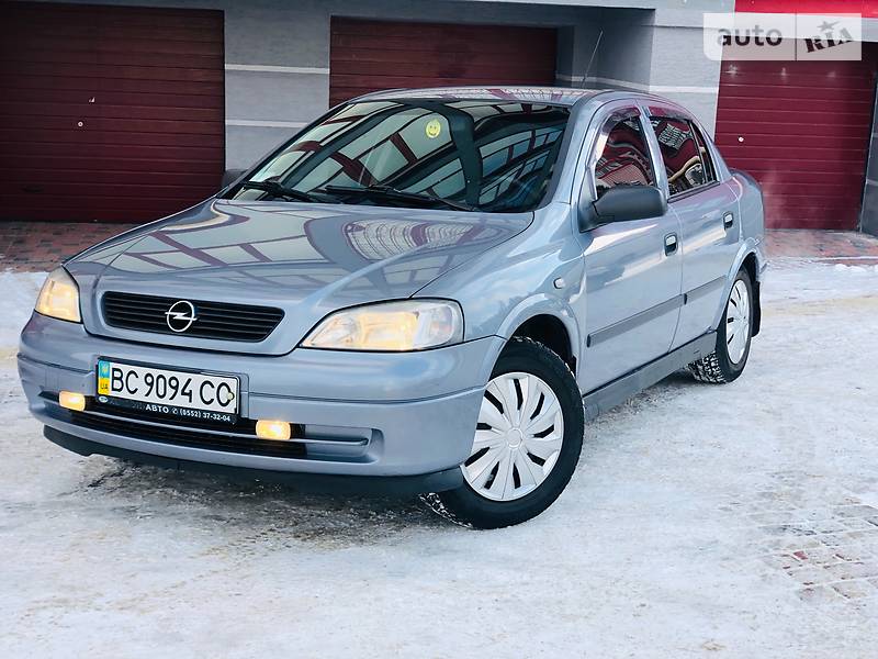 Седан Opel Astra 2008 в Ивано-Франковске