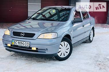 Седан Opel Astra 2008 в Ивано-Франковске