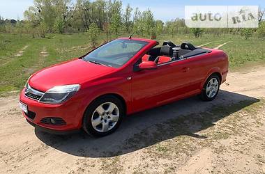 Кабриолет Opel Astra 2008 в Киеве