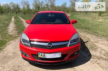 Кабриолет Opel Astra 2008 в Киеве