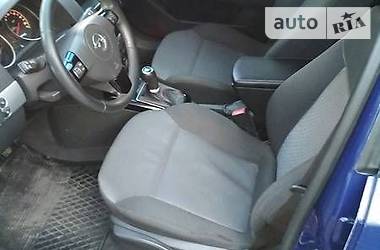 Универсал Opel Astra 2010 в Львове