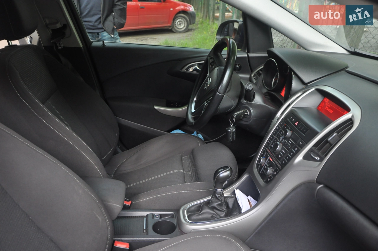 2012 Opel Astra - мініатюра 9