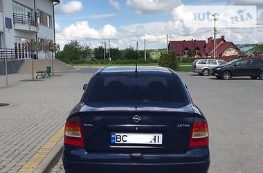 Седан Opel Astra 2003 в 