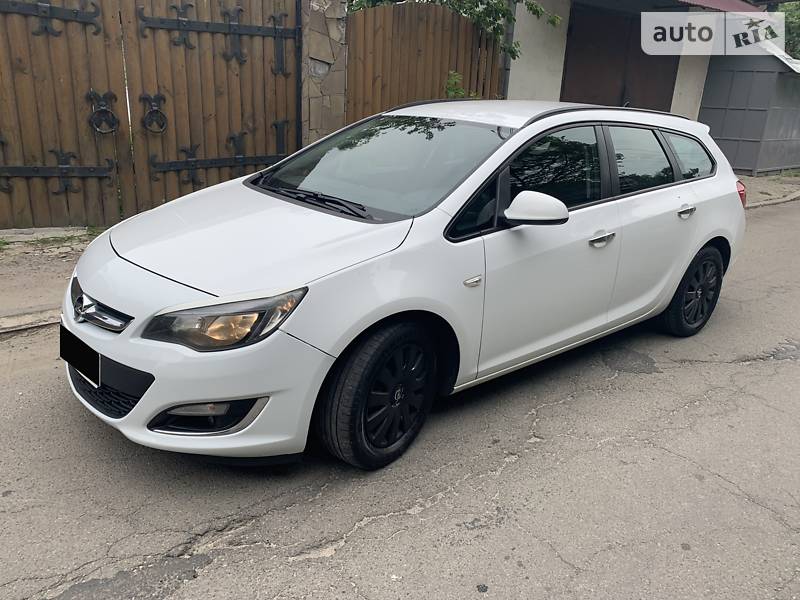Універсал Opel Astra 2012 в Києві