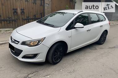Універсал Opel Astra 2012 в 