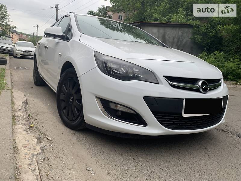 Універсал Opel Astra 2012 в Києві