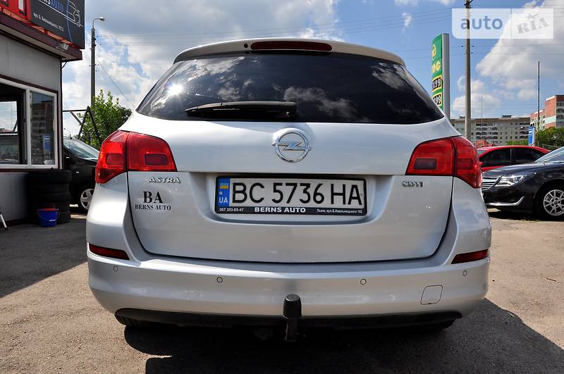 Універсал Opel Astra 2011 в Львові фото 24 Універсал Opel Astra 2011 в Львові