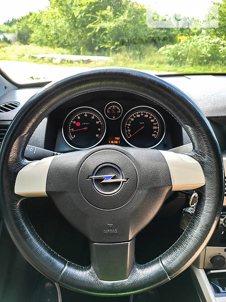 Седан Opel Astra 2008 в Днепре фото 28 Седан Opel Astra 2008 в Днепре