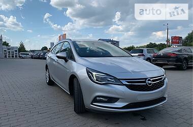 Универсал Opel Astra 2016 в Хмельницком