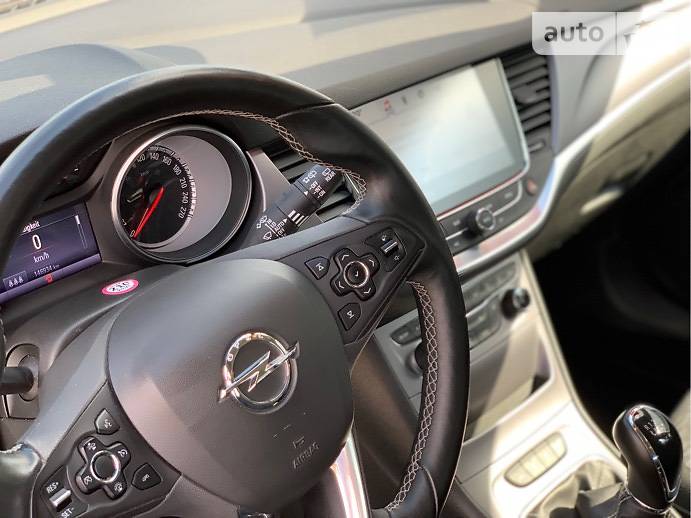 Універсал Opel Astra 2016 в Хмельницькому