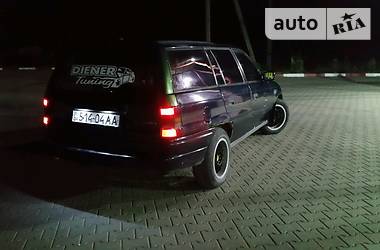 Универсал Opel Astra 1993 в Черновцах