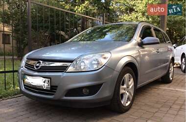 Универсал Opel Astra 2008 в Ивано-Франковске