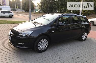 Універсал Opel Astra 2014 в Львові