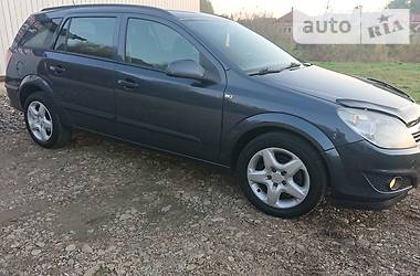 Универсал Opel Astra 2008 в Городке