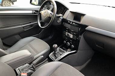 Универсал Opel Astra 2009 в Стрые