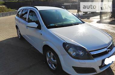 Універсал Opel Astra 2006 в Рівному