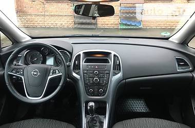 Универсал Opel Astra 2013 в Житомире