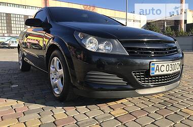 Купе Opel Astra 2007 в Луцке