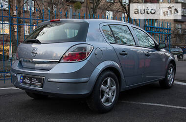 Хэтчбек Opel Astra 2009 в Киеве