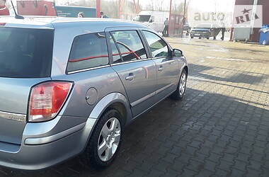 Універсал Opel Astra 2008 в Чернівцях