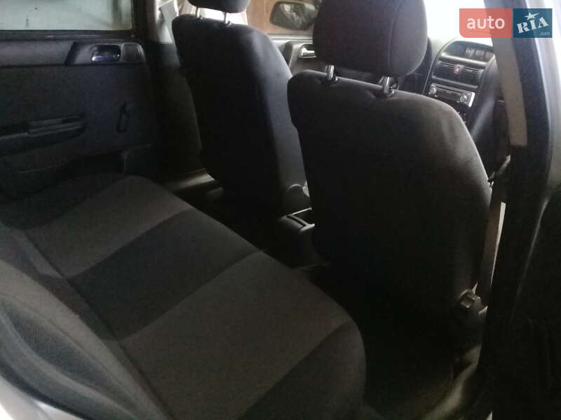 Седан Opel Astra 2005 в Полтаве фото 3 Седан Opel Astra 2005 в Полтаве